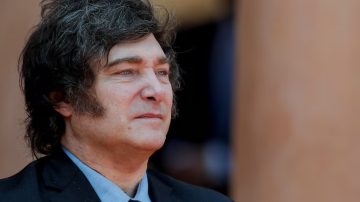 Milei ratificó que venderán “hasta el último dólar” y que habrá salvataje del Tesoro de Estados Unidos