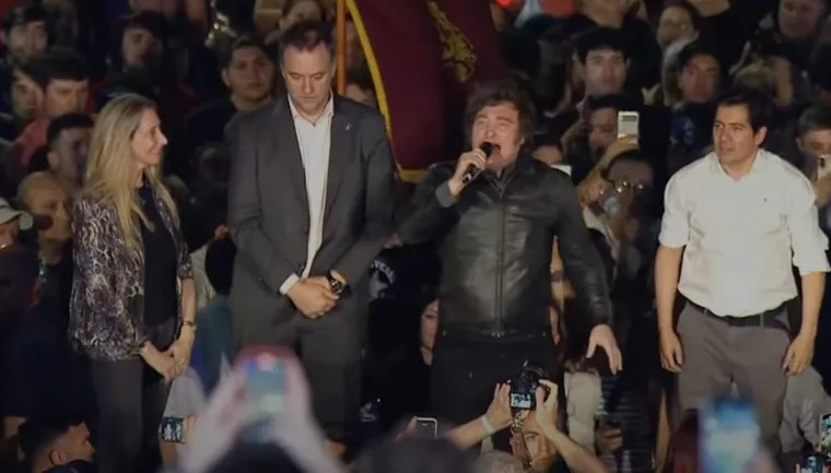 Milei afirmó que los audios de Spagnuolo se hicieron con IA y que en la oposición “están cag…”