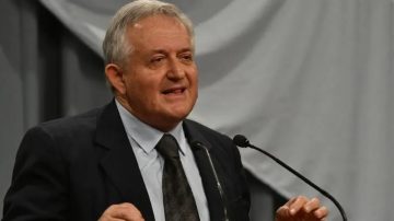 Concejal libertario presentó un proyecto para conmemorar el “Día del Maestro” el 11 de septiembre