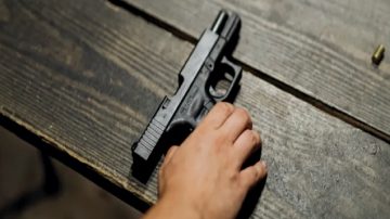 Balearon a un joven mientras juntaba botellas en barrio La Católica