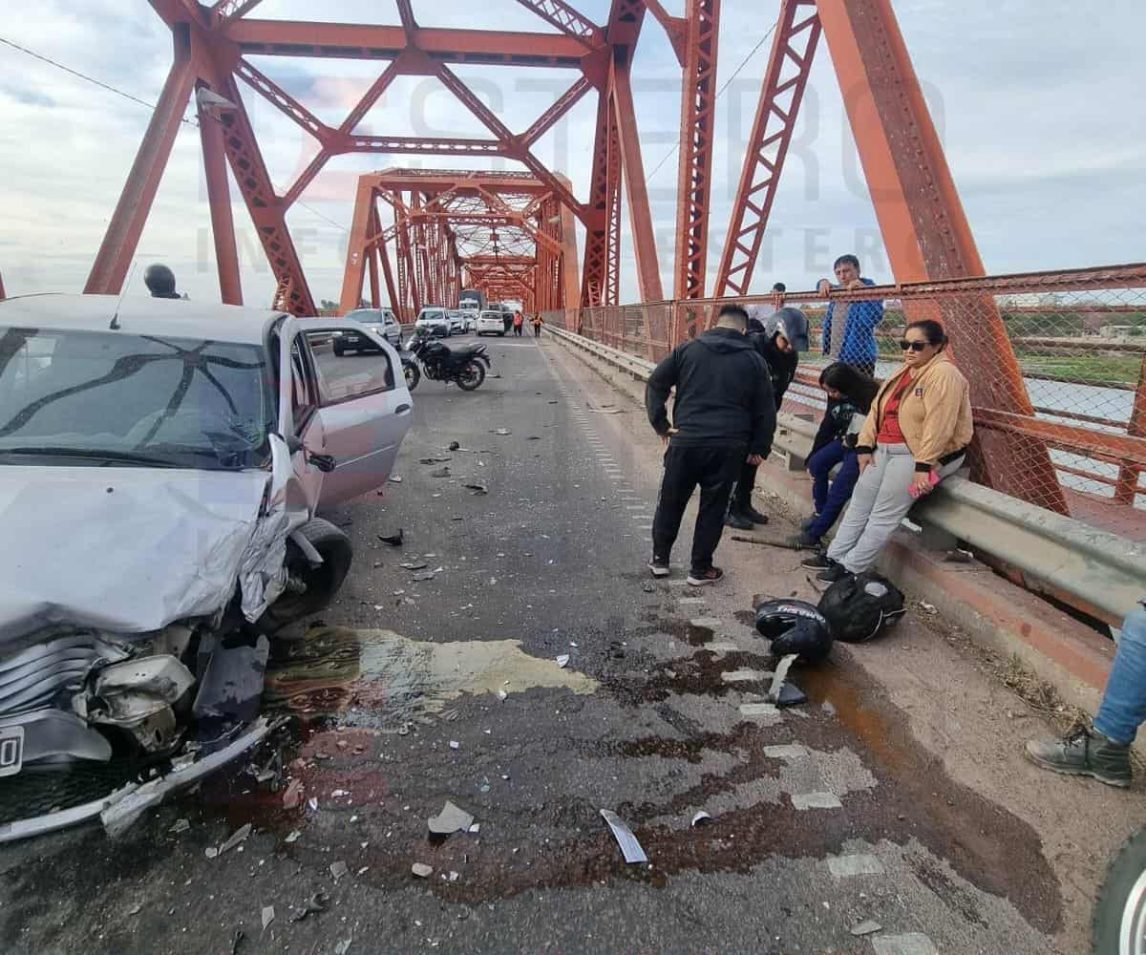 Impactante accidente múltiple en el Puente Carretero dejó al menos siete heridos