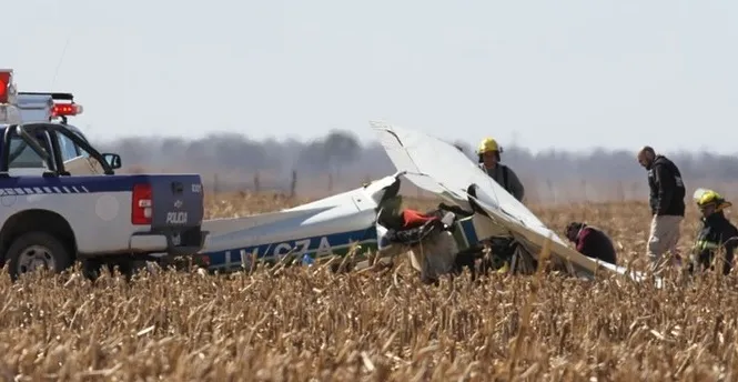 Festival aéreo trágico: Una avioneta se estrelló y murieron sus tripulantes