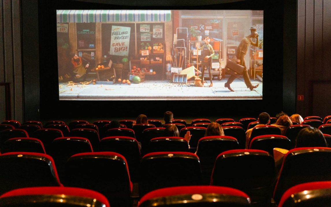 “Para no leer, por favor”: El público prefiere películas dobladas a las subtituladas