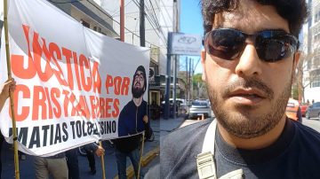 “A Cristian lo mataron”: amigos del joven que murió embestido y abandonado por un policía marcharon pidiendo justicia