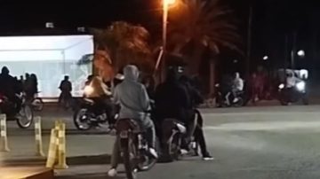Ruido y peligro: las motos, un problema sin solución en Añatuya