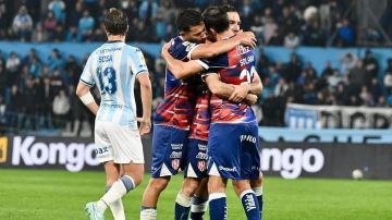 Unión de Santa Fe le ganó a Racing que no levanta cabeza en el Clausura