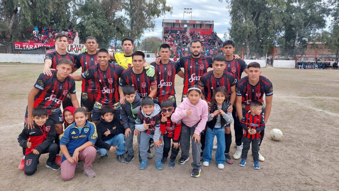 Comercio le ganó por penales a Sportivo Fernández y se consagró campeón invicto del Torneo Clausura