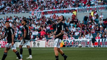 Histórico triunfo de Deportivo Riestra ante River en el Monumental para seguir como único puntero