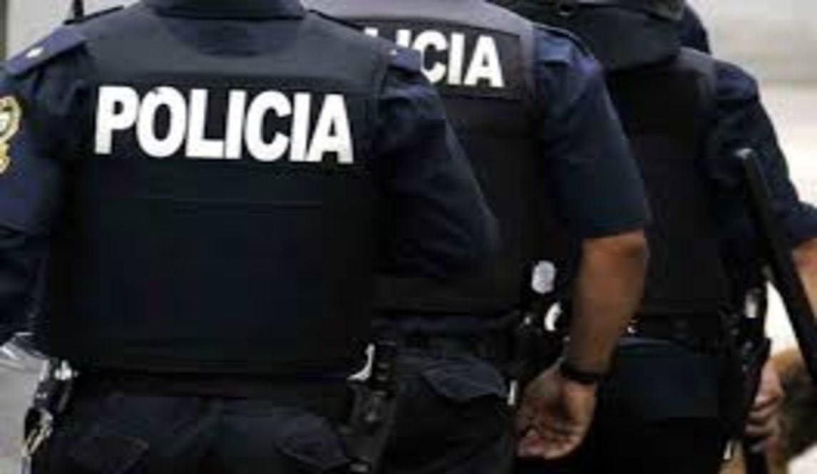 Imponente despliegue policial en Tintina con allanamientos, detenciones y secuestro de droga