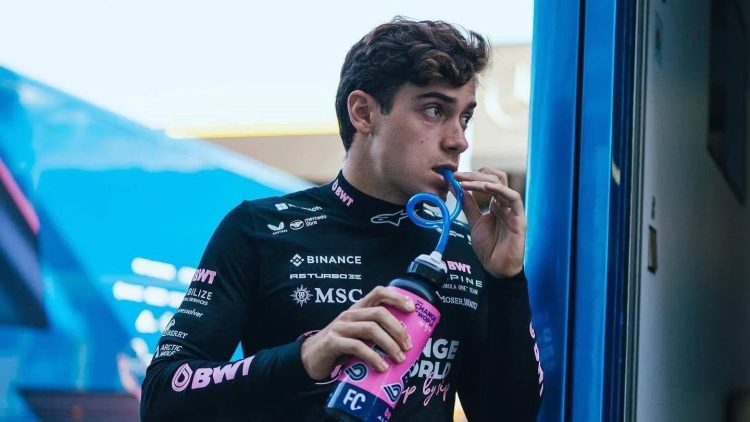 Colapinto tuvo una buena actuación en la FP3 y terminó en el puesto 15°