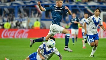 Racing recibe a Vélez en Avellaneda en busca de las semifinales de la Copa Libertadores