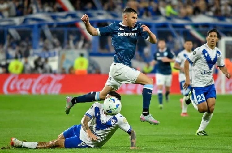 Racing recibe a Vélez en Avellaneda en busca de las semifinales de la Copa Libertadores