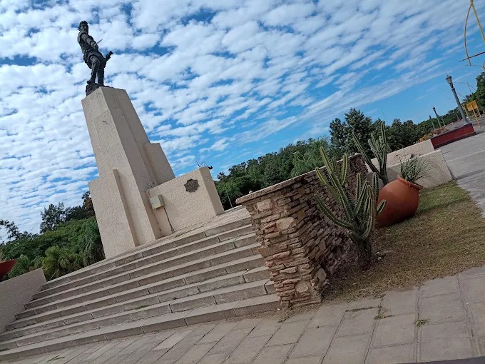Jueves con máxima de 30 grados y vientos fuertes por la tarde en Santiago del Estero