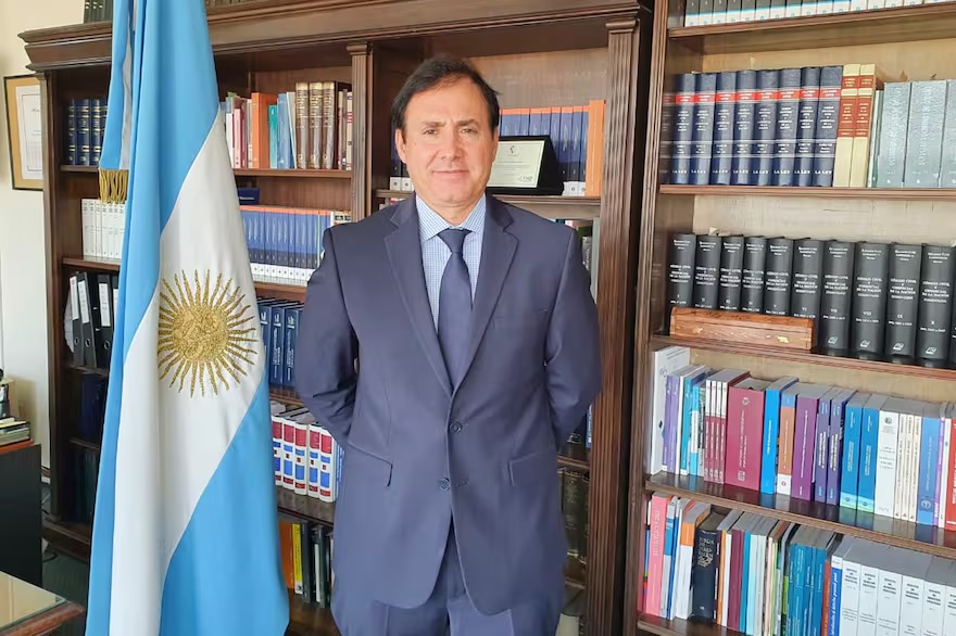 Denuncias por acoso y abuso de poder alcanzan al juez que bloqueó audios de Karina Milei