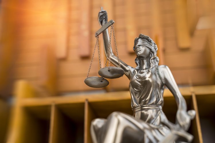Extinción de la acción penal por reparación integral: ¿Justicia restaurativa o Impunidad encubierta?