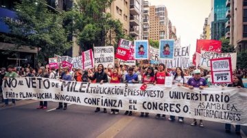 Tras el veto del Gobierno, las universidades anunciaron un paro y movilización