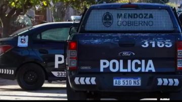 Un hombre fue detenido tras obligar a una mujer y a sus hijos a viajar en micro a otra provincia