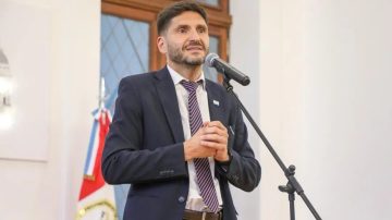 Pullaro: “No se puede tener equilibrio fiscal en base a deberle a todo el mundo”