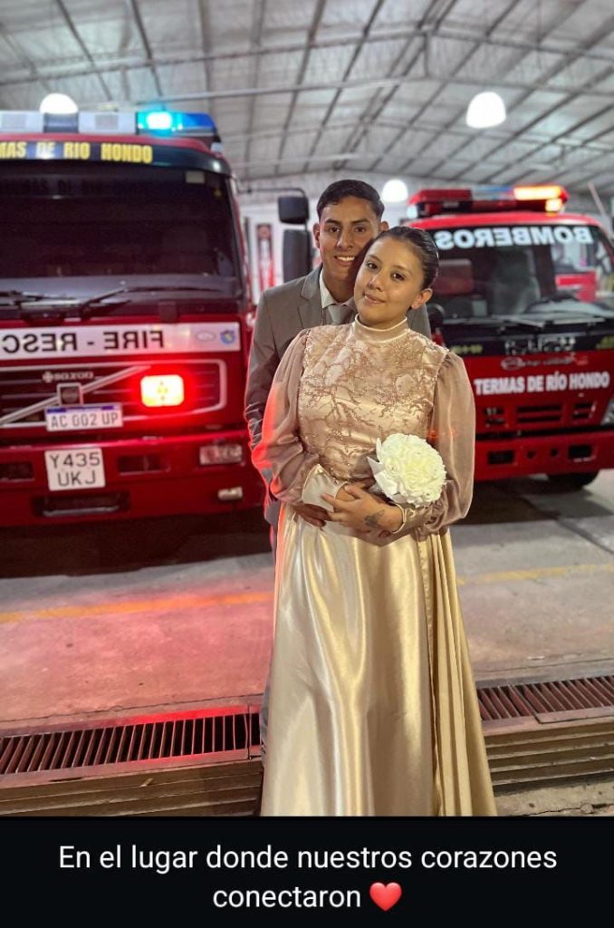 Pareja de Bomberos celebró su boda en el cuartel: “Donde nuestros corazones conectaron”