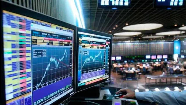 Lunes post elecciones: el Riesgo País supera los 1000 puntos