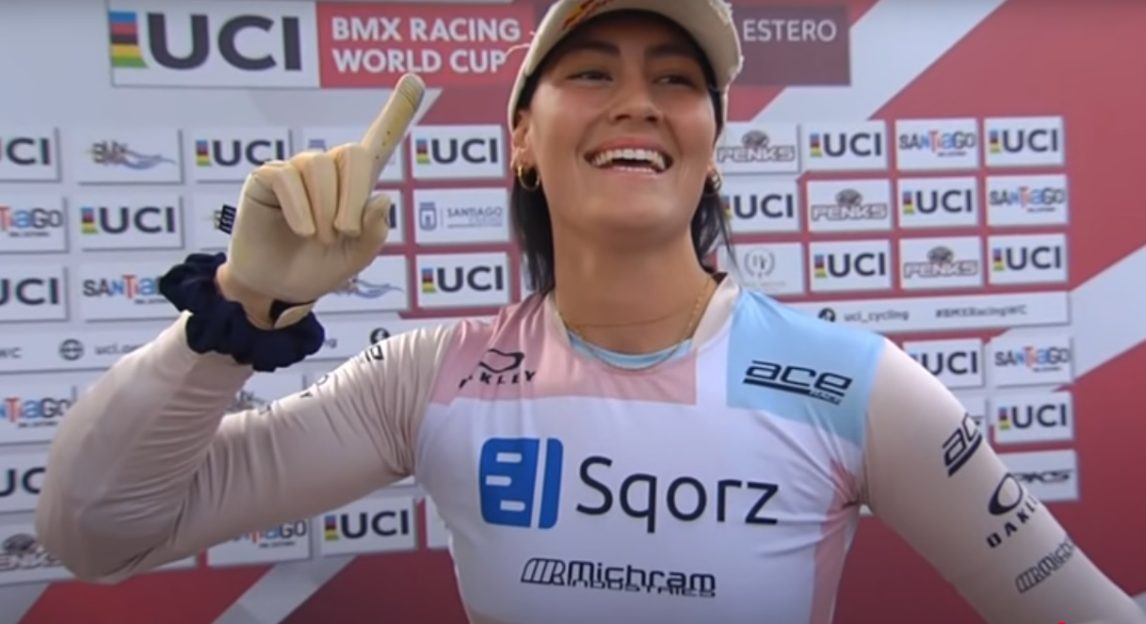 Sakakibara se impuso en la final femenina Elite de BMX en Santiago del Estero