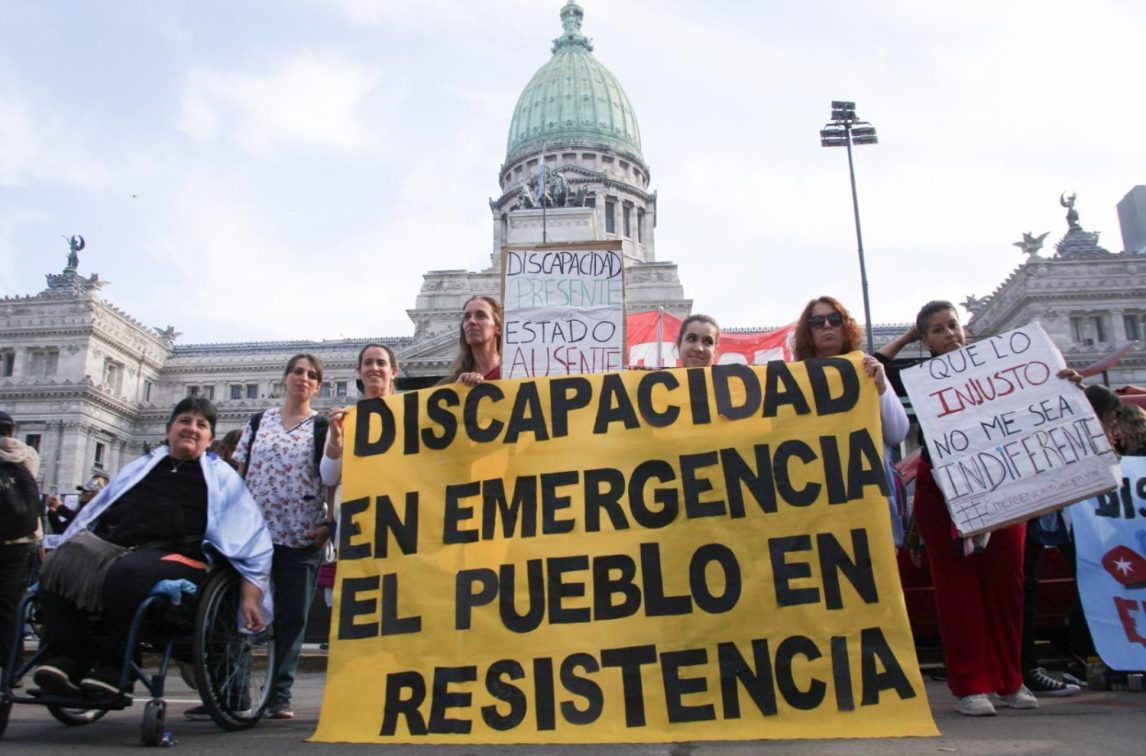 El Senado busca revertir el veto de Milei a la ley de Emergencia en Discapacidad