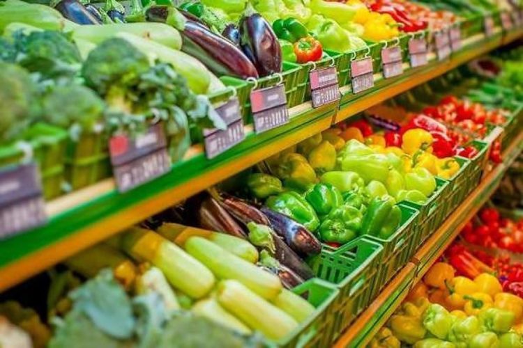 Los hogares pagan el doble: frutas y verduras suben más que la inflación oficial