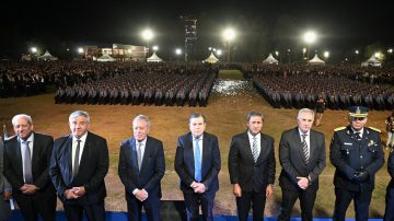 Zamora estuvo presente en el acto de egreso de 537 agentes de Policía