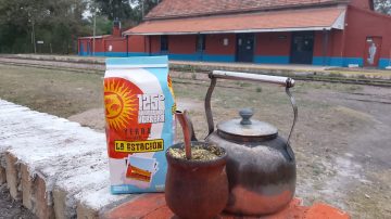 Orgullo: Estudiantes del Agrupamiento N° 86156 lanzaron su propia yerba mate por los 125 años de Herrera