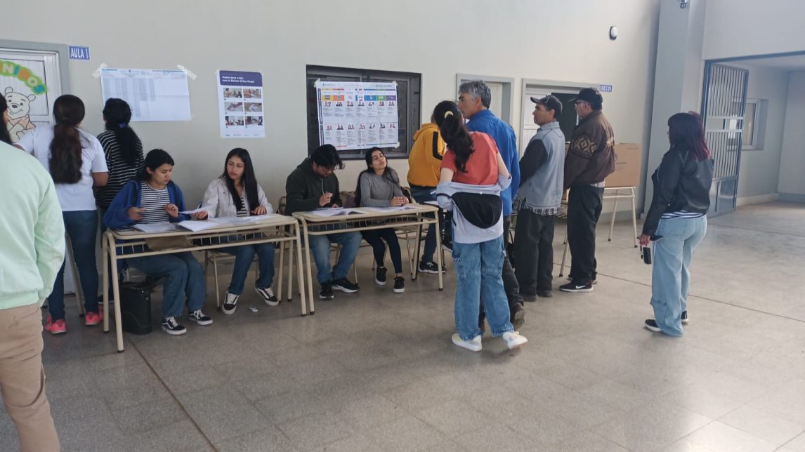 Añatuya: Los comicios iniciaron sin demoras en las 11 escuelas habilitadas