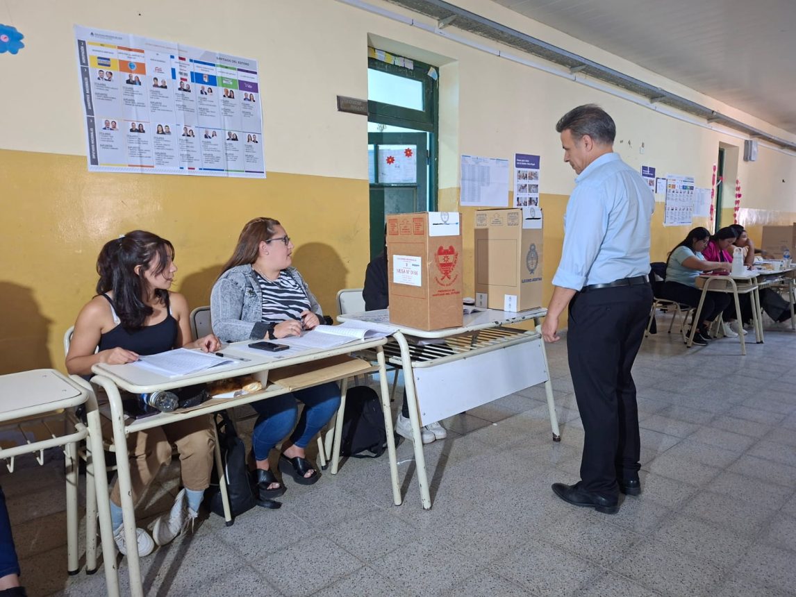 Ítalo Cioccolani, candidato a gobernador por La Libertad Avanza, esperanzado por los resultados