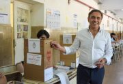 El candidato a senador por La Libertad Avanza, Tomás Figueroa votó y confió en el respaldo de Milei