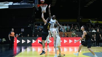 Olímpico cayó ante Obras Sanitarias en el Templo del Rock