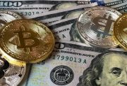 Se derrumba el dólar cripto mientras el país espera los primeros resultados de las elecciones