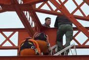 Fotos exclusivas: así fue el amplio operativo de rescate de un hombre en el Puente Carretero