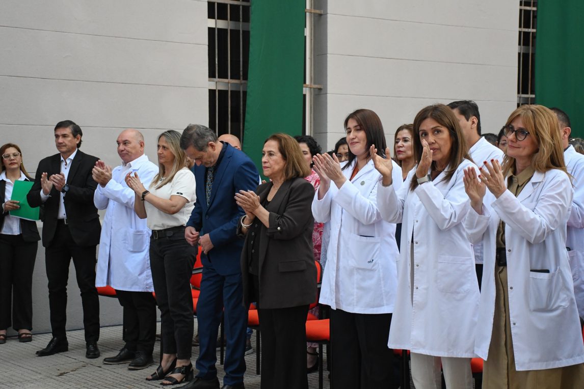El Hospital Independencia celebró su 109º aniversario con un emotivo acto y reconocimientos al personal de salud