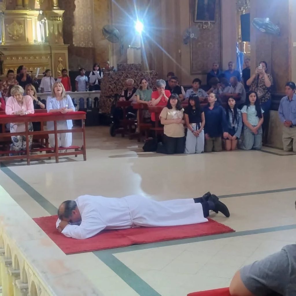 Médico del CIS Banda recibió la ordenación diaconal en la Diócesis de Santiago del Estero