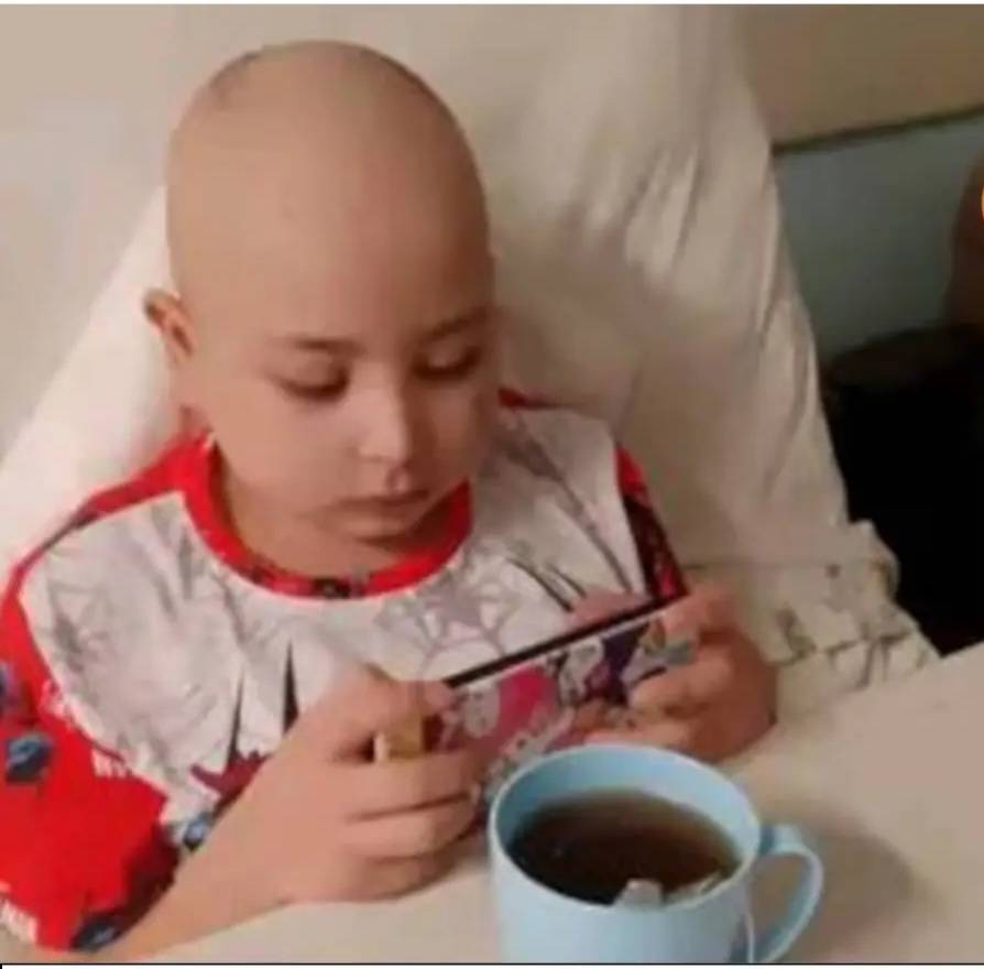 Indignación en Añatuya: le robaron el celular del niño fallecido durante su propio velorio
