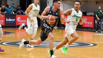 Atenas dio el golpe y le ganó a Olímpico en el Vicente Rosales