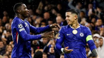 Chelsea goleó al Ajax y se acomoda en la Champions League