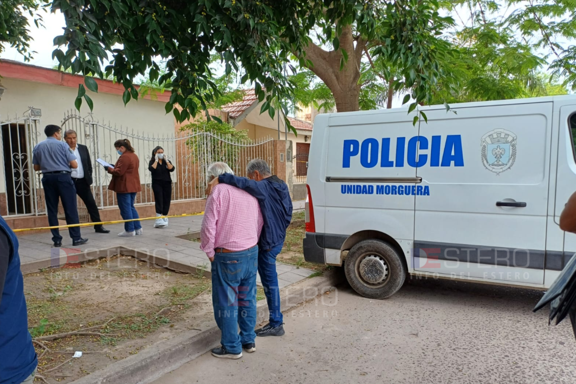 “Le di cuatro pastillas de clonazepam y la asfixié con este peluche”