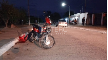 Un adolescente resultó con traumatismo de cráneo tras chocar de frente contra un auto