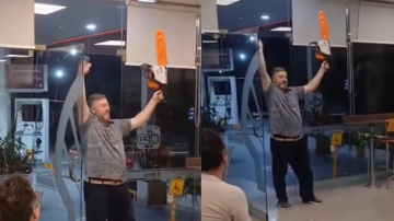 Alocado festejo libertario: entró con una motosierra a un bar para celebrar la victoria de La Libertad Avanza