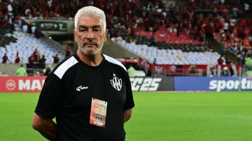 “Vamos a sacarnos las caretas”, el tenso cruce de Omar De Felippe con un periodista