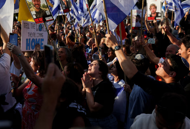 Los terroristas de Hamas liberaron a los 20 rehenes tras más de dos años secuestrados en Gaza: hay tres argentinos