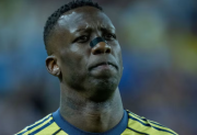 Denuncian al jugador Luis Advíncula por causar un choque y huir sin prestar ayuda