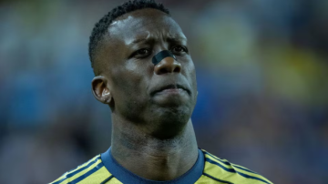 Denuncian al jugador Luis Advíncula por causar un choque y huir sin prestar ayuda