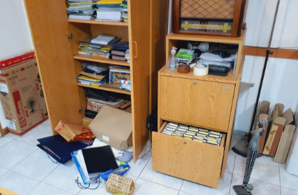 Robaron en una oficina de Tribunales: se llevaron dos pavas, cinco termos y $25.000