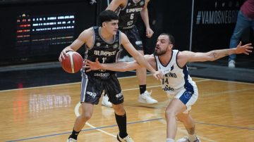 “Tratamos de ser un equipo de atrás para adelante con mucha intensidad defensiva”: la palabra de Santiago Pérez tras el triunfo de Olímpico