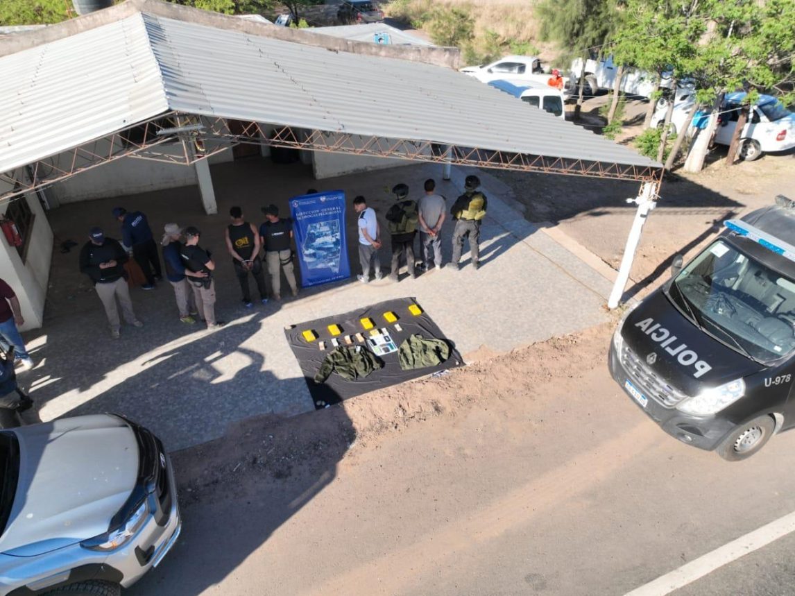 Copo: salteños trasladaban sustancias prohibidas; entre ellos, un médico de Gendarme y un menor de edad